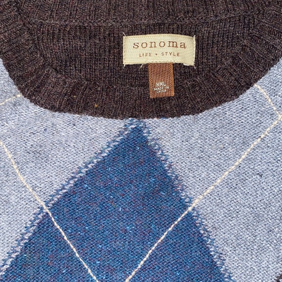 Brown and blue argyle crew neck sweater - Picture 2 of 7